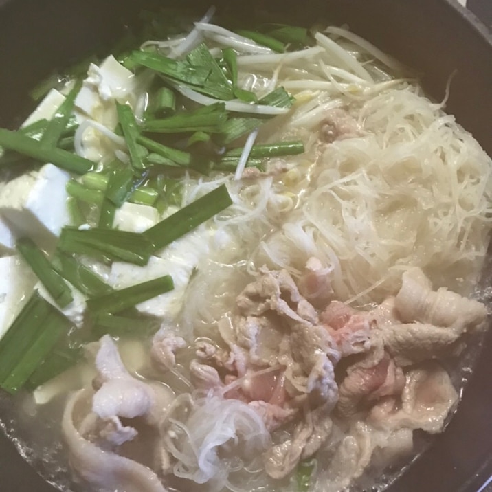 大根のつまたっぷり!豚肉の生姜鍋